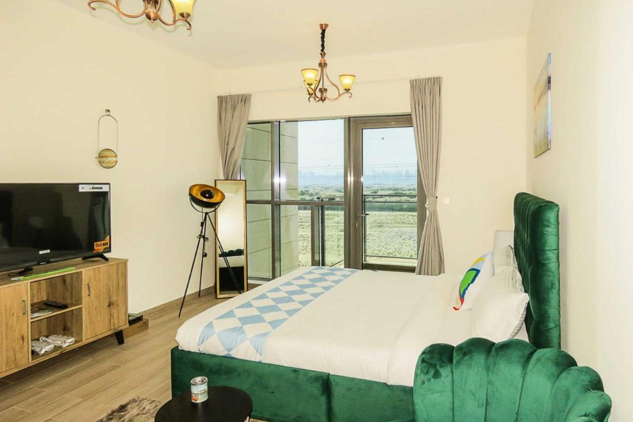 Oyo 860 Studio Apartment, Maya Tower 4, Jumeirah Village Triangle Dubai Exterior foto